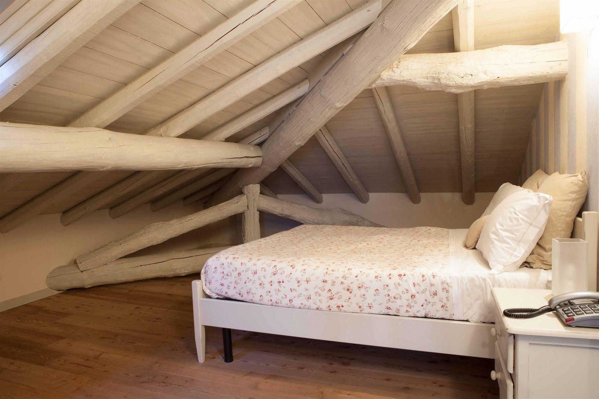 Regina Teodolinda Suites Laglio Kültér fotó